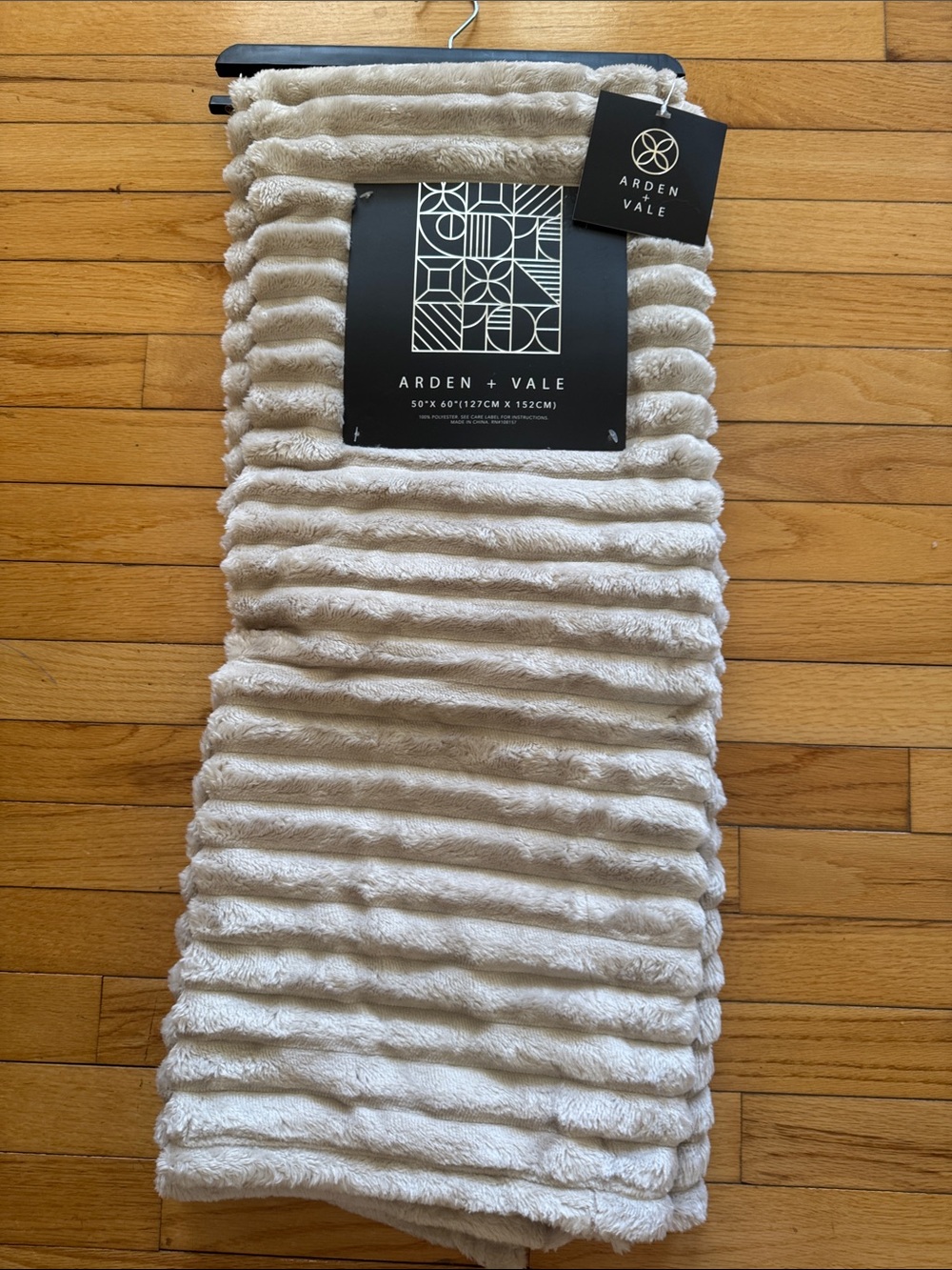 Plush Ribbed Throw Blanket in Cream